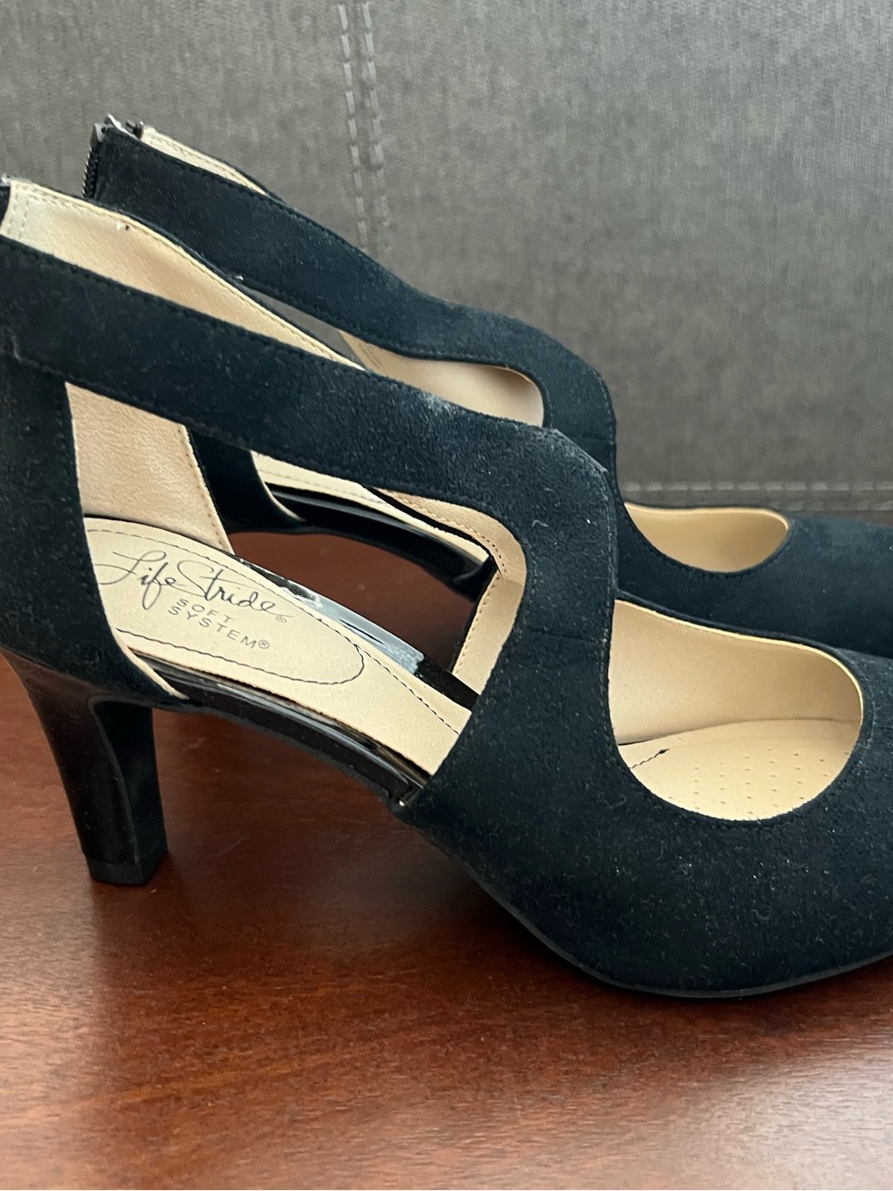 Life Stride Women's  Black Strappy Heels